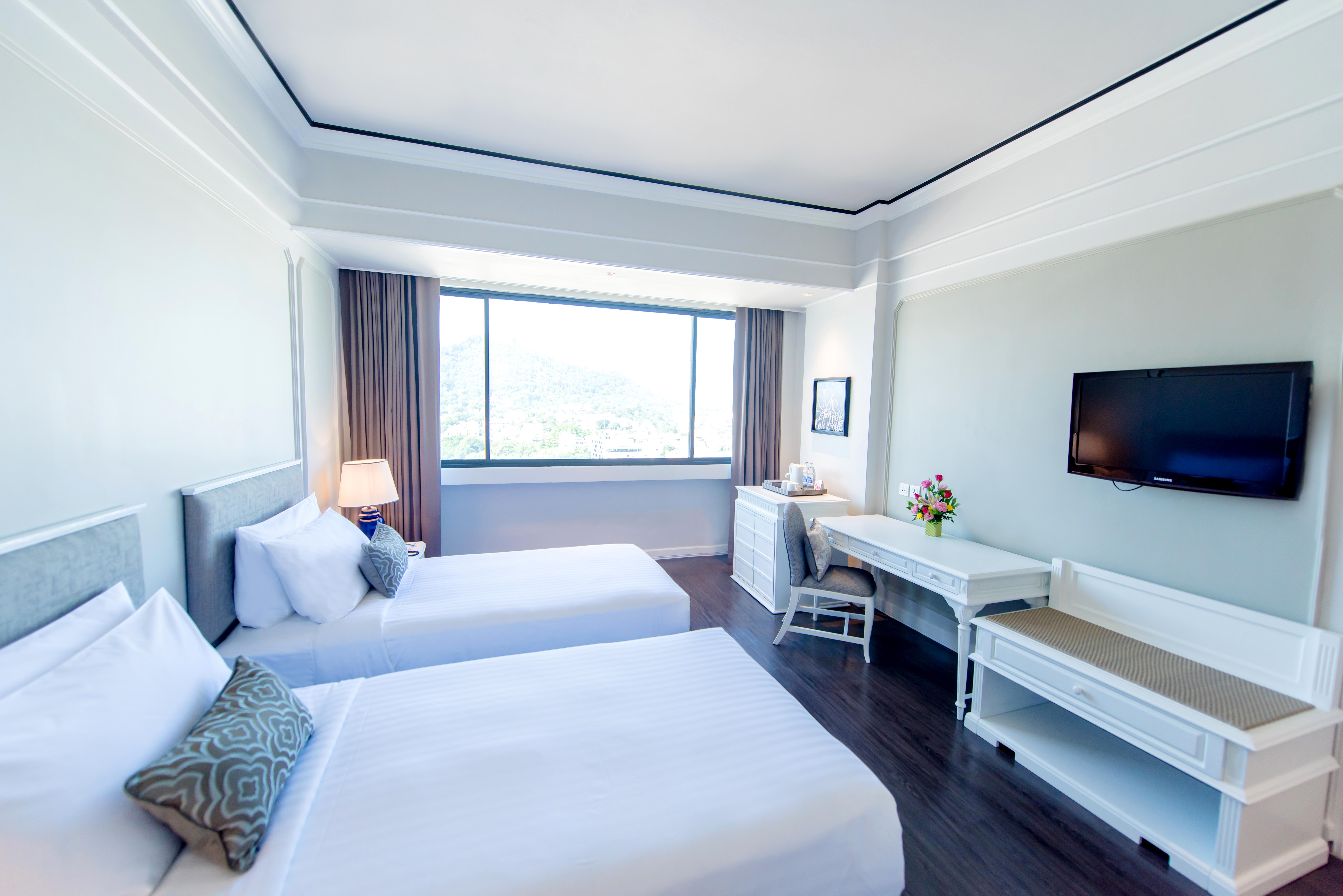 Courtyard By Marriott Phuket Town Hotell Exteriör bild