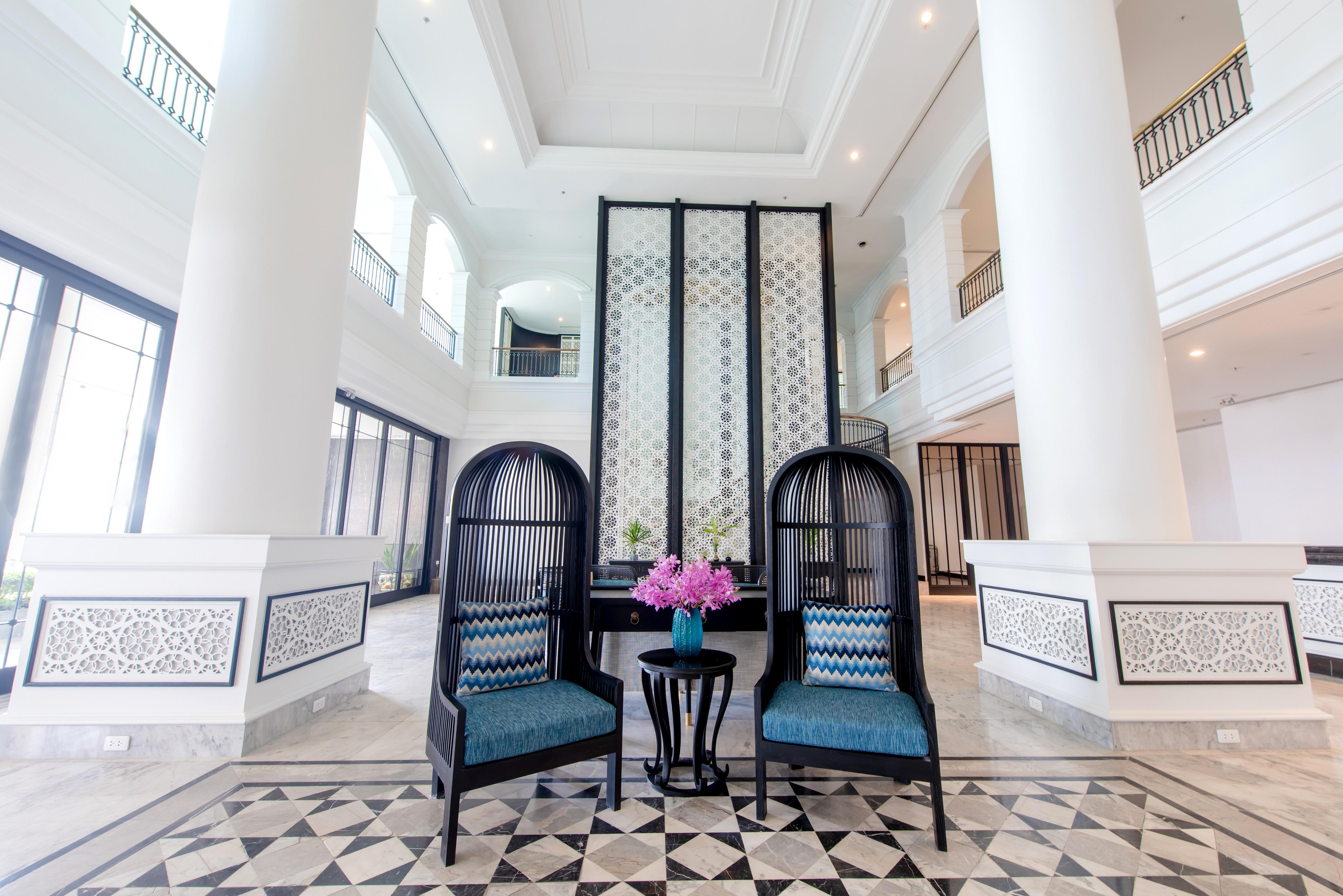 Courtyard By Marriott Phuket Town Hotell Exteriör bild