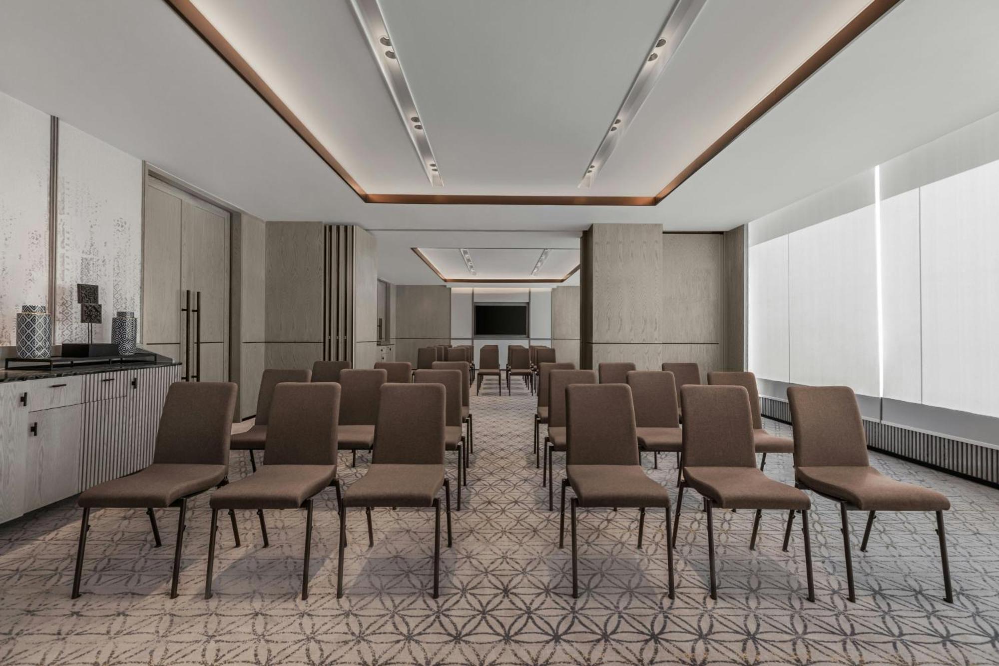 Courtyard By Marriott Phuket Town Hotell Exteriör bild