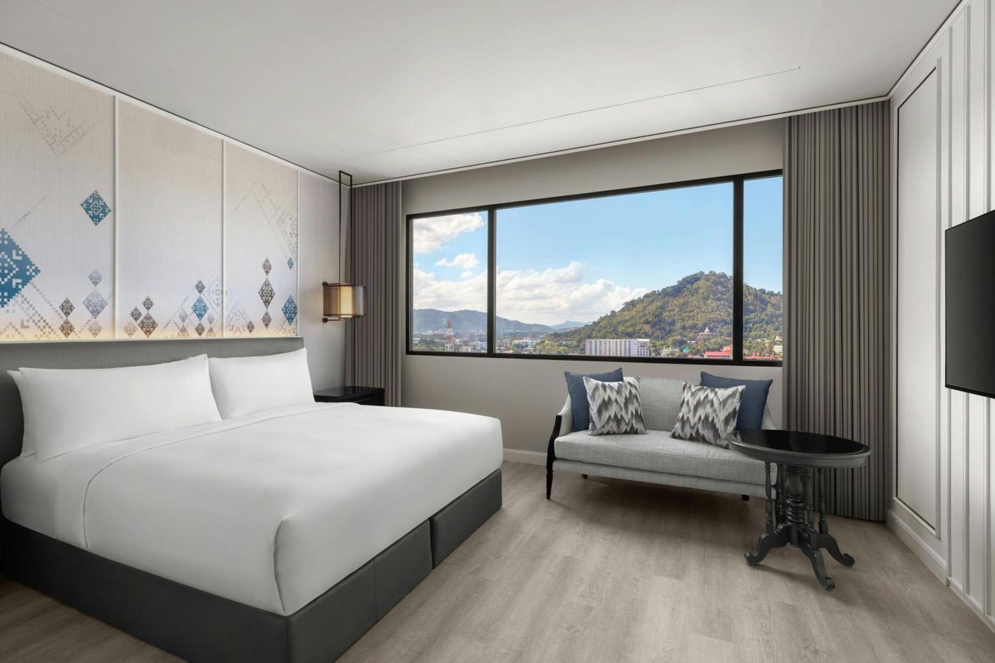 Courtyard By Marriott Phuket Town Hotell Exteriör bild