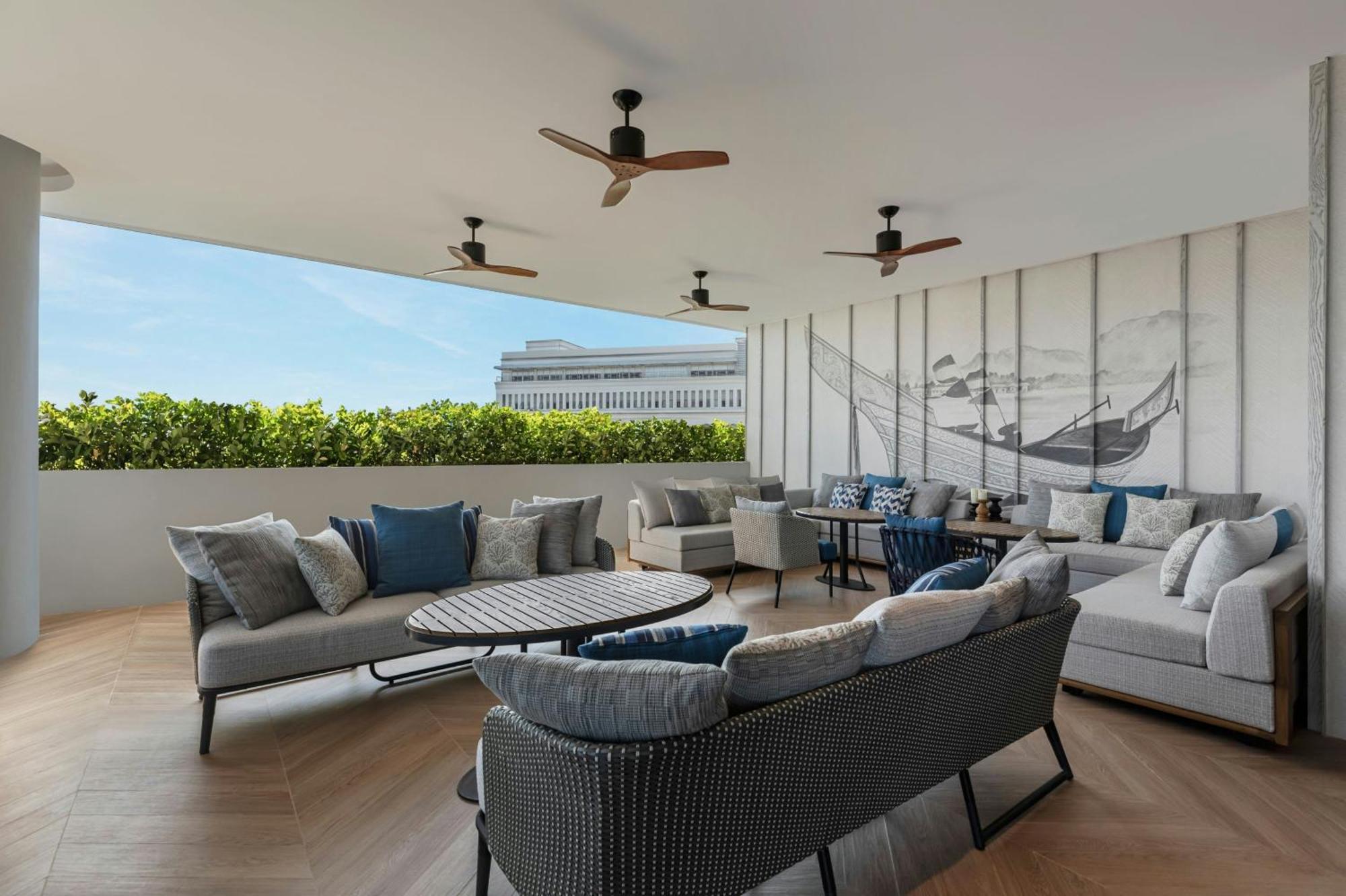 Courtyard By Marriott Phuket Town Hotell Exteriör bild